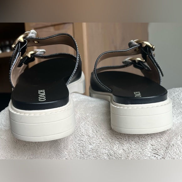 Coach (NWOT) piper leather blue size 8.5 B sandals shoes clothes - Picture 9 of 17